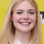 ELLE FANNING Age, Partner, Cars, Family, Parents, Salary