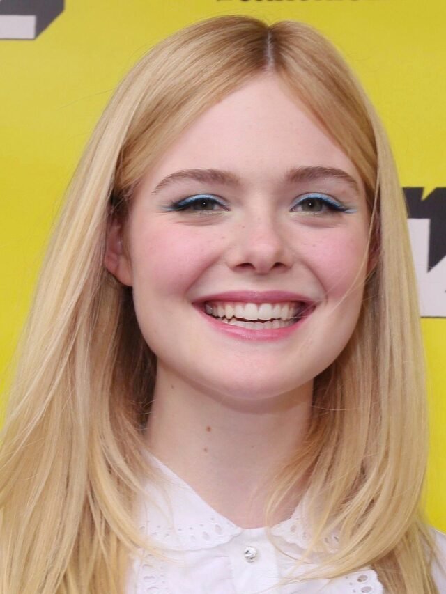 ELLE  FANNING Age, Partner, Cars, Family, Parents, Salary