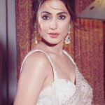 Pretty Hina Khan spotted