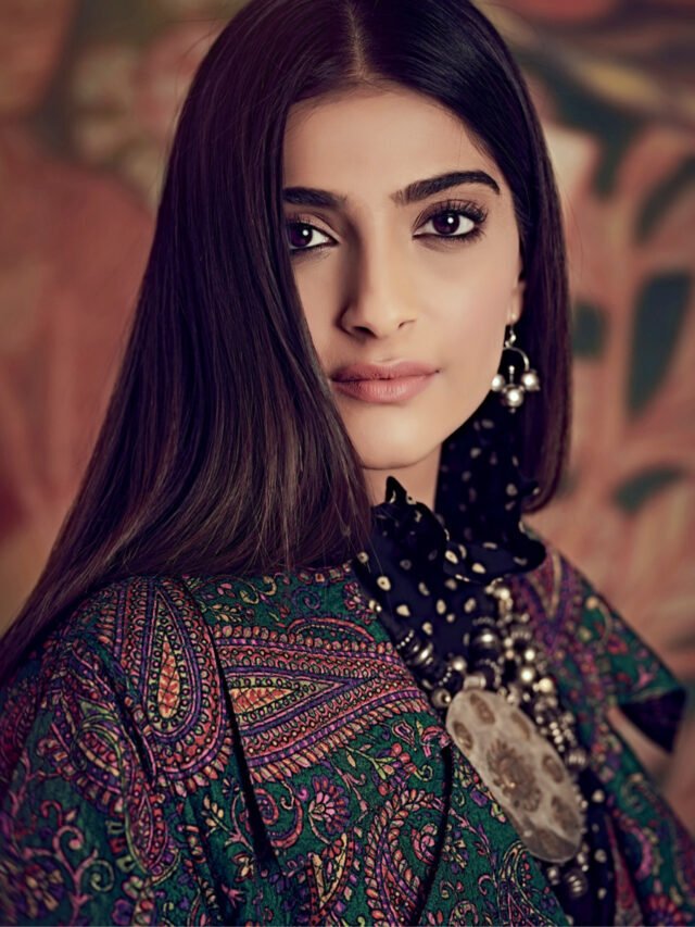 Sonam Kapoor Facts, Cars, Partner, Net worth, Wiki